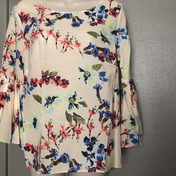Floral Cream Yellow Bell Sleeve Top - Picture 7 of 9